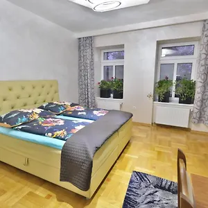 Lux Prestige Apartment Wien